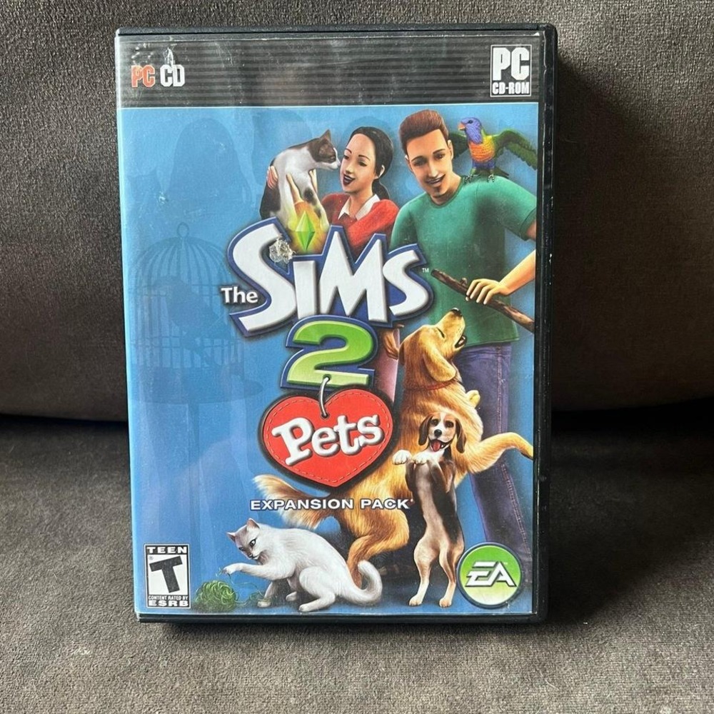 The Sims 2 Pets PC 2 DISC WITH‎ MANUAL